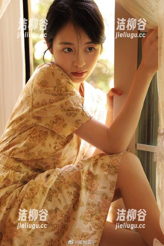 pans - 绝美可儿瑜伽高清作品集：释放身心的艺术之旅.txt