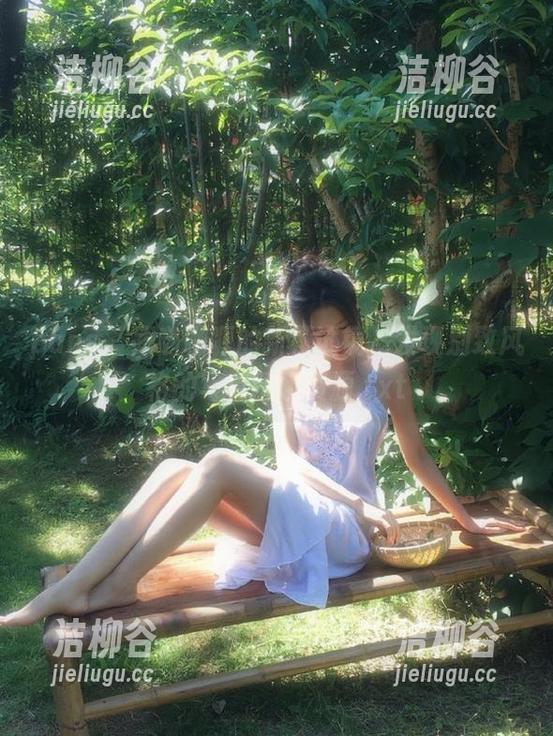 pans - 跟随咖喱的新模试镜，发现别致风格的写真图包资源.txt