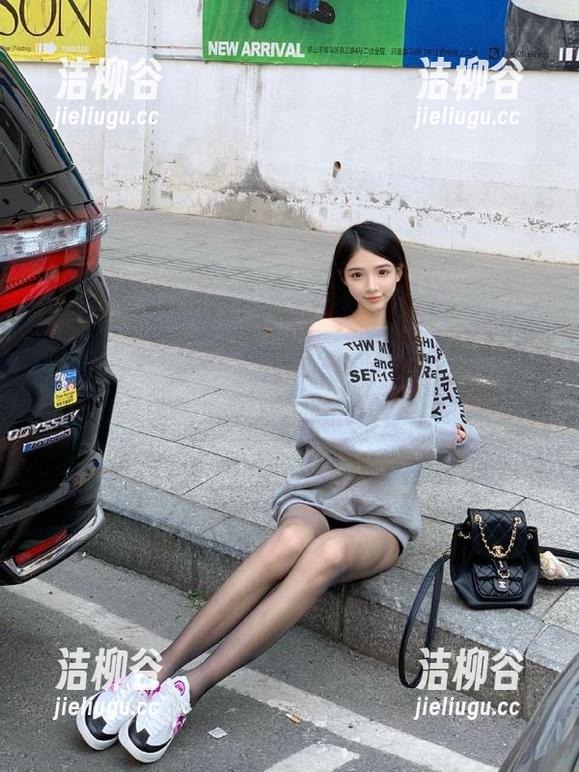 pans - 梦幻小彤花嫁全套图包，婚礼摄影中的浪漫与甜蜜.txt
