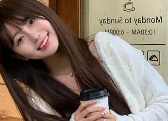 pans - 细品曲奇的和服写真，捕捉每一帧的美丽原图，感受那份精致与优雅的融合。.txt