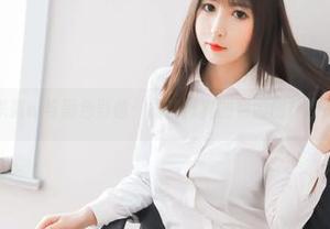 w黑米粥w与黑色影像：揭秘写真图包的创作理念.txt