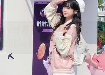 追寻いくみ(育美)的美丽足迹：2023年Fantia私拍合集大揭秘.txt