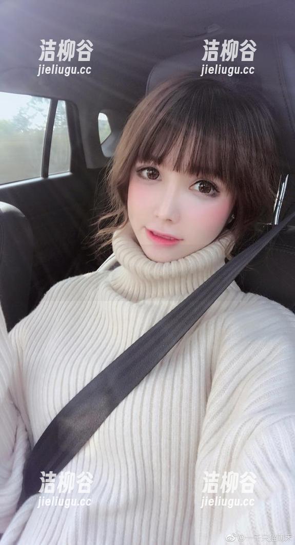 走进一千只猫薄禾的世界，艾瑞尔静谧夜曲写真精选之旅.txt