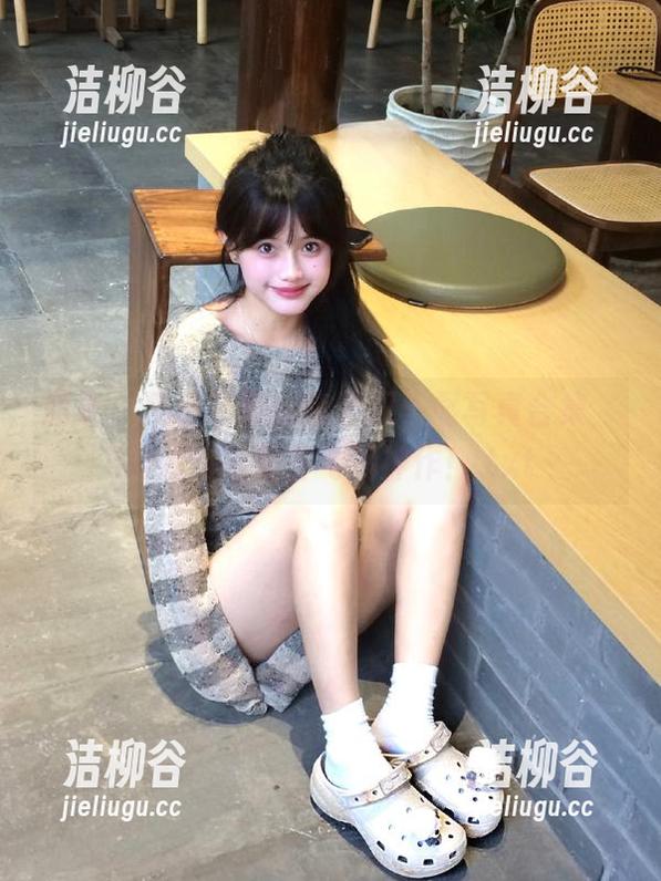 丽柜-兔子 丽柜 - 免费下载!兔子双马尾写真合集,颜值与可爱齐飞的神作!.txt