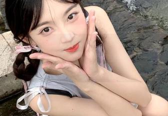 丽柜 - 打破你的三观，子晴免费套图剧情带你飞起！.txt