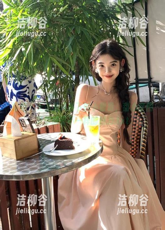 丽柜-小智贤 丽柜 - 无圣光风格下的小智贤,甜心套图带你感受不一样的魅力.txt