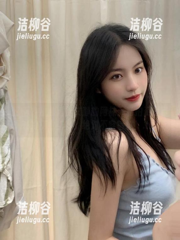 丽柜-文静 丽柜 - 从此爱上文静的网袜:私拍资源带来的视觉盛宴,绝对不容错过!.txt