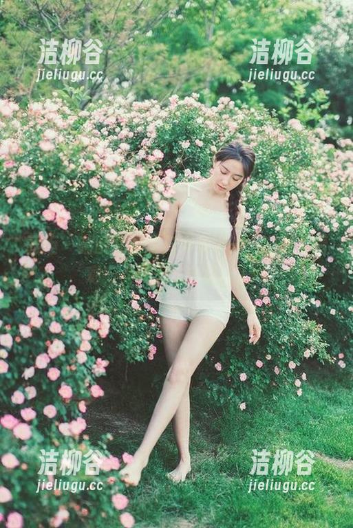 丽柜 - 晴晴女孩写真合集曝光，资源太精彩，久久无法自拔！.txt