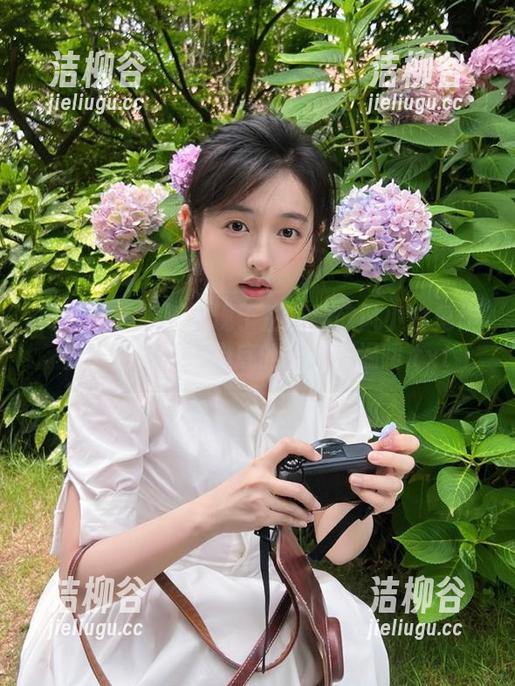微密圈 - 细腻展现于芷晴纯欲风小白兔作品，图片唤起心底的柔软与温暖.txt