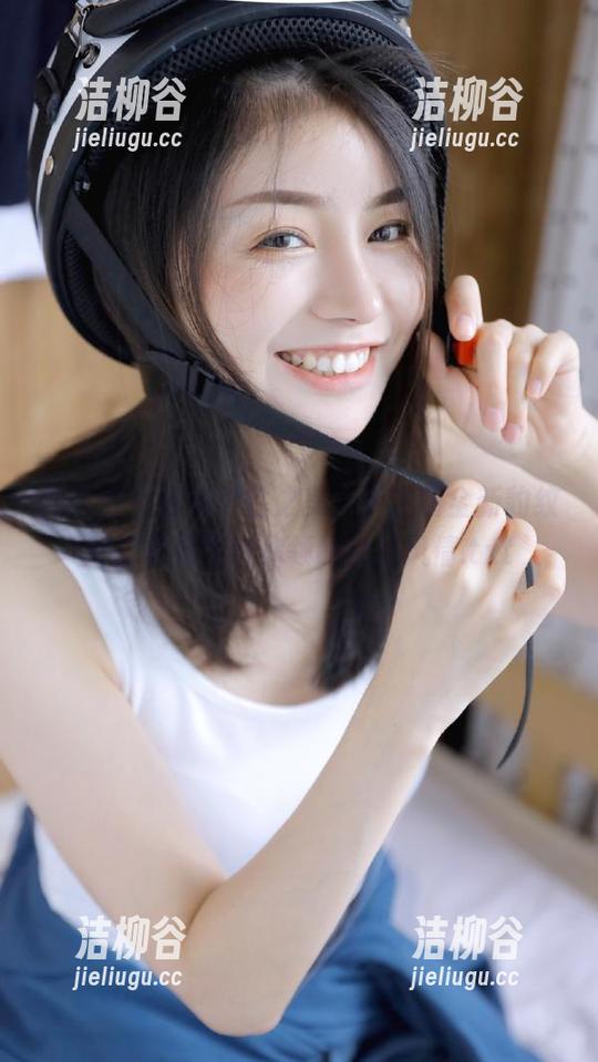 微密圈 - 拥抱野性之美，于芷晴全新豹纹写真集分享带你领略自然风情.txt