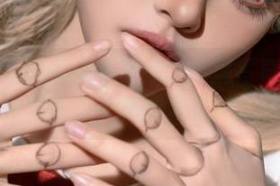用云溪溪的视角看女孩：高清写真图库带你领略不一样的风采！.txt