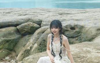 全新视觉享受，云溪溪连体衣作品合集尽展青春靓丽风采.txt