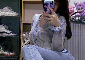 带你领略最新佳佳酱ovo微博36套写真合集，回归真实与自然的完美结合.txt