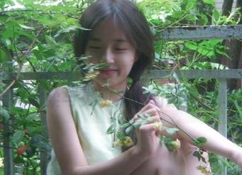 微密圈 - 俏妞qiaoniu66私拍和服图包，展现温柔与灵动之美的独特瞬间.txt