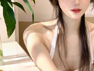 微密圈 - 回归自然：俏妞qiaoniuTT裸足魅力原图合集轻松带来心灵的宁静与享受.txt