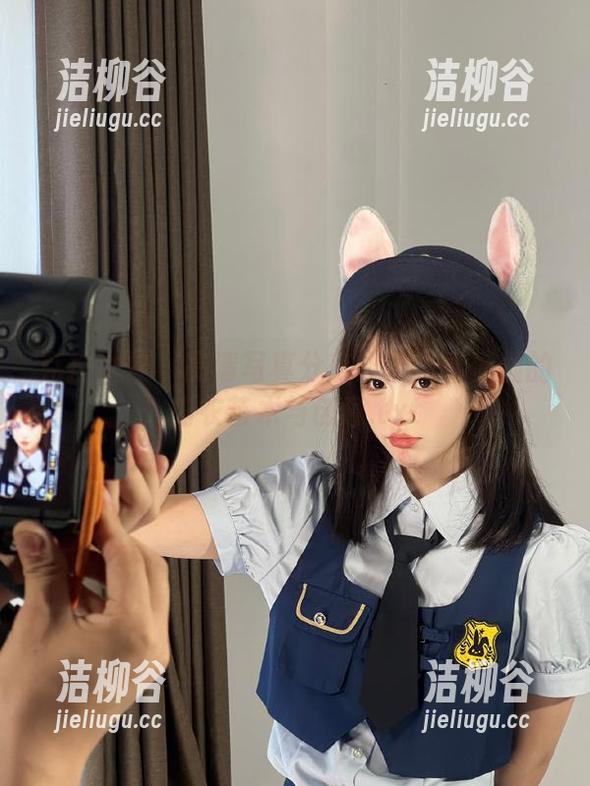 克拉女神-僮僮 克拉女神 - 高清写真分享:来看看僮僮的内衣艺术与创意.txt
