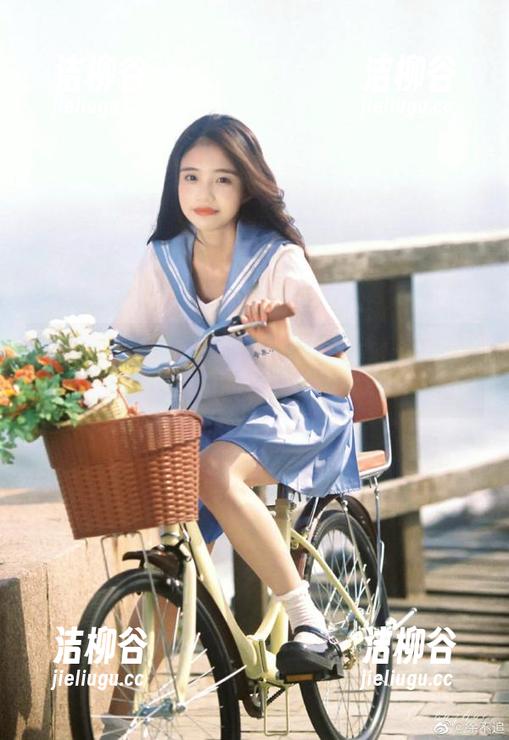 克拉女神 - 宋黛体操服套图精选：重塑时尚与运动的全新定义.txt