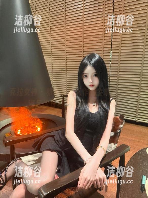 克拉女神 - 雅楠的夏天作品全集，一次性满足你对夏季的所有幻想.txt