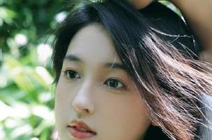 在线捕捉兔玩映画小女友的美图，感受她如梦似幻的写真之美！.txt
