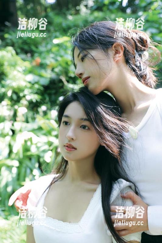 在线捕捉兔玩映画小女友的美图，感受她如梦似幻的写真之美！.txt