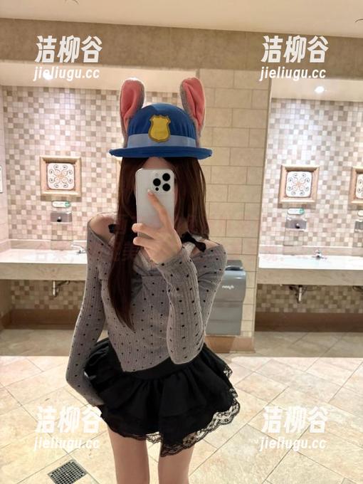 探索兔玩映画丰富的免费枇杷和白丝写真合集，捕捉美好瞬间的完美呈现！.txt
