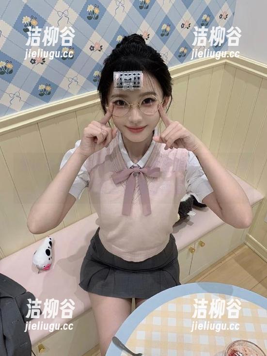 兔玩映画 兔玩映画带来学姐体操服系列作品,尽享高清原图展现活力青春.txt