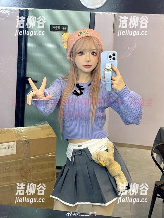 六二二同学w教室中的写真艺术：网盘全景式展示.txt