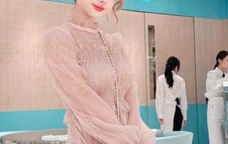黑色之美：冲田凛花rinka带你领略写真中的艺术灵感.txt