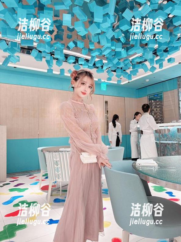 冲田凛花rinka 黑色之美:冲田凛花rinka带你领略写真中的艺术灵感.txt