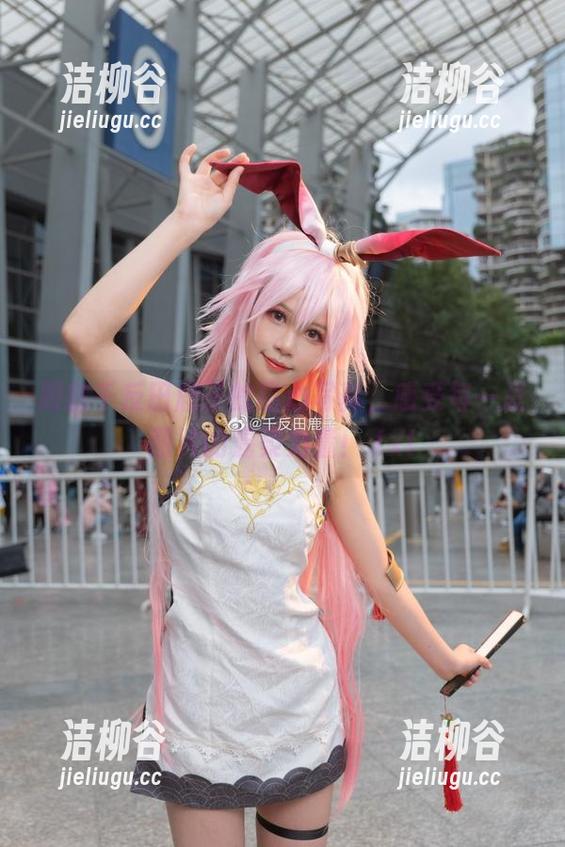 跟随千反田鹿子的甜心写真，感受每一张图片的温柔力量！.txt