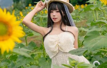 免费欣赏“咬人小小兔”裸足写真，点击获取高清图片，让你喜欢就好！.txt