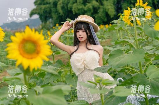 免费欣赏“咬人小小兔”裸足写真，点击获取高清图片，让你喜欢就好！.txt