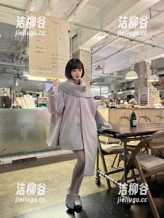 喵糖映画 - 高清蠢沫沫居家写真，分享她的慵懒时光与生活艺术.txt