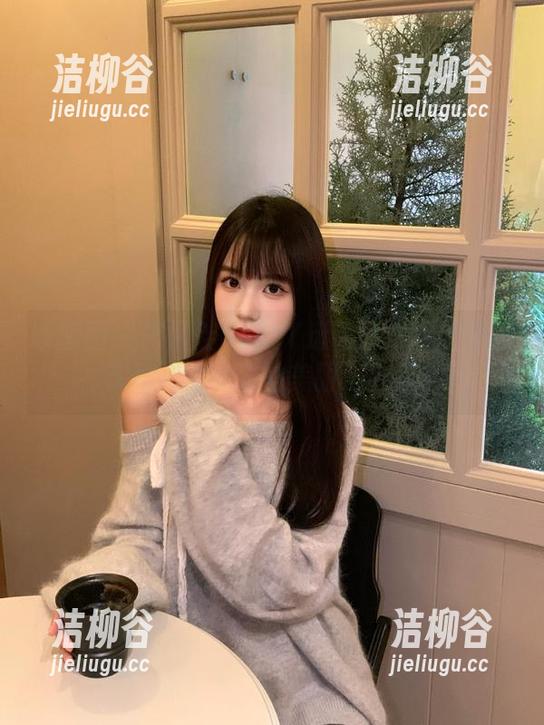 嗲囡囡 - 施忆佳KITTY运动图集震撼更新，享受运动带来的美丽与力量.txt