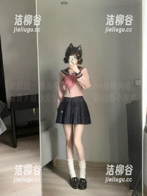 嗲囡囡 - 感受程慧娴Phoebe独特风格，免费下载办公室写真图册，简约而不简单.txt