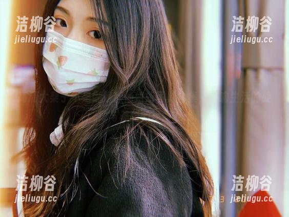 大梨子不是御姐 高清大梨子不是御姐吉他姐姐写真合集,奏响生活的旋律与美丽的瞬间.txt