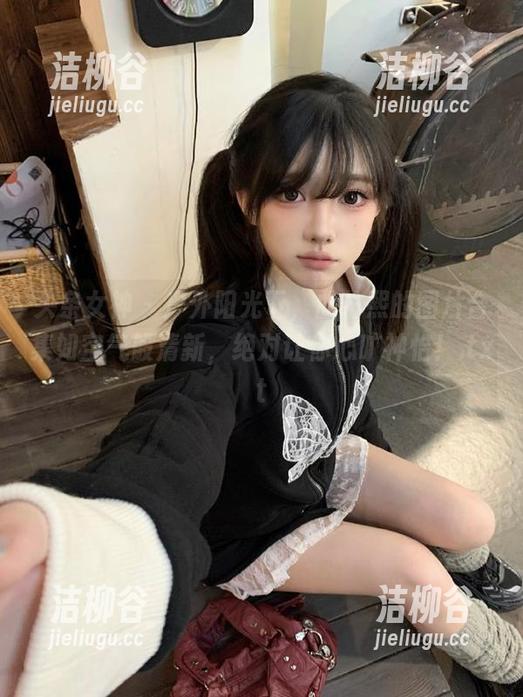 头条女神 - 户外阳光下，曲佑熙的图片合集如空气般清新，绝对让你心旷神怡！.txt