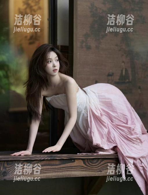 微密圈 - 在线欣赏奶宝妹纸精美的奶牛写真资源，感受青春的气息.txt