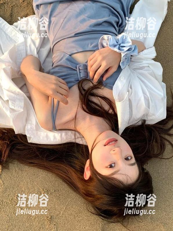 微密圈 - 奶雯豹纹写真震撼上线，图片分享让你感受时尚的力量.txt