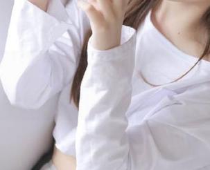 学妹加速跑 - 发现小冉：白丝写真图册中的无限可能，感受她的独特个性.txt