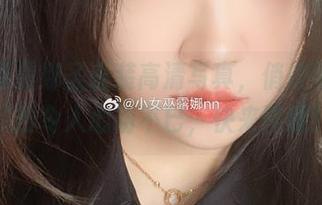 小女巫露娜圣诞装高清写真，俏皮可爱的节日装扮令人心动不已，快来围观！.txt