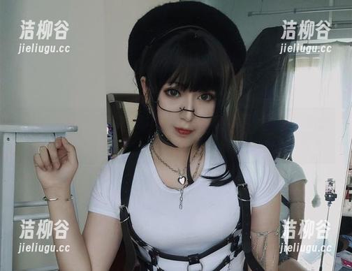 体验小容仔咕咕咕w的专业魅力：高清图片下载，职业装风格尽在此！.txt