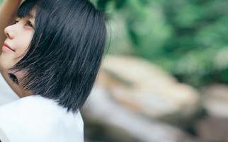 最新小野妹子w办公室写真图集：沉浸在职业女性的独特魅力中.txt