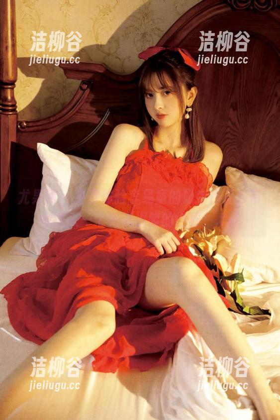 尤果网 - 免费体验李易童的奶牛作品，带你进入一个充满温馨的世界！.txt
