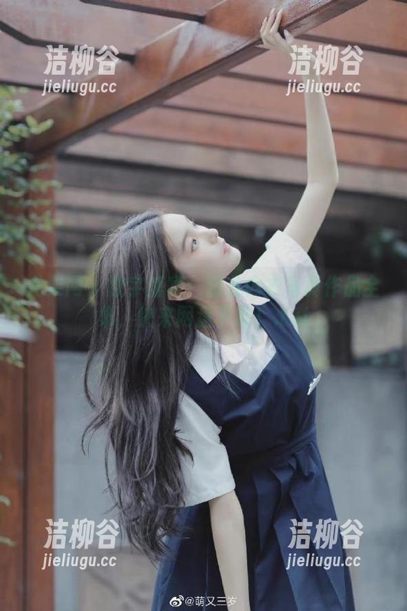 尤果网 - 数字盛宴：蜜儿内衣写真作品全集，快来网盘下载！.txt