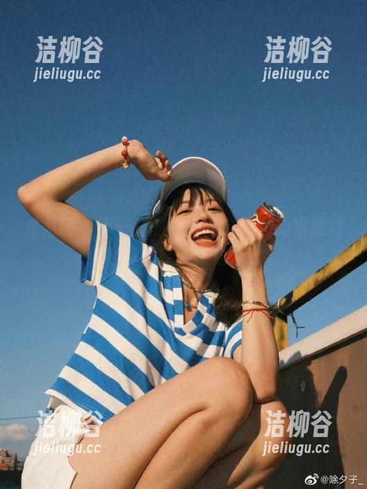 尤果网 - 不一样的视角，赵颖儿的高跟鞋写真分享大揭秘.txt