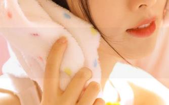 尤果网 - 黛斯羽在线发布豹纹写真，点击获取高清原图绝美瞬间.txt