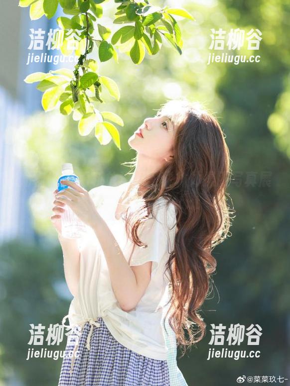 尤物馆 - 福利放送，王紫林体操服写真展示完美身姿！.txt