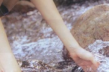 尤蜜荟 - Egg_尤妮丝女王最新写真照片，一场视觉盛宴等你来欣赏.txt