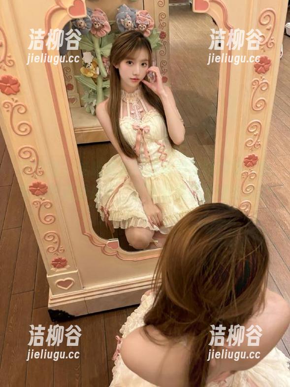 微密圈 - 走进就是阿朱啊的花嫁图集，分享她的美丽故事，在这里感受爱情的魔力！.txt